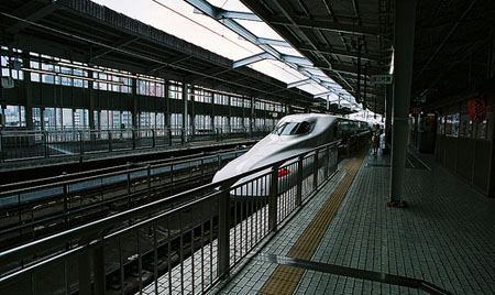 日本新干线昨日3对列车停运  大约1600人的出行受到影响