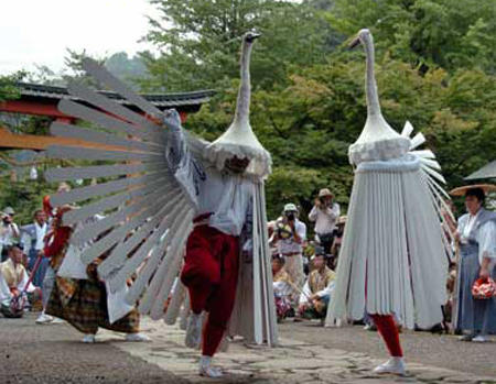 四百年传承下的优美舞蹈 岛根县的津和野鹭舞神事