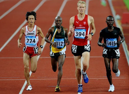 日本选手大迫杰在大运会男子10000米决赛中获得冠军