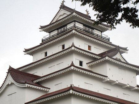 日本福岛鹤城换装重现江户时代身姿 成为当地复兴的标志