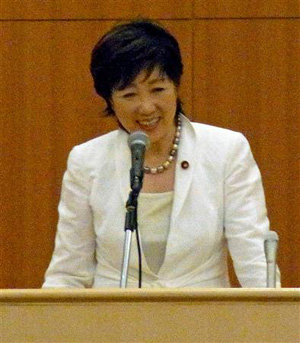 小池百合子批评菅直人政权软弱并反对组建大联立构想