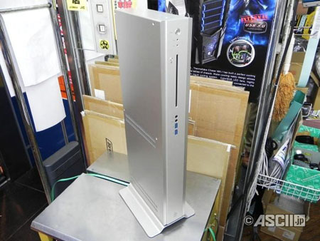 日本Abee推出扁平的立式机箱
