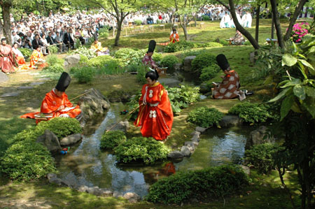 风雅的曲水流觞 京都的城南宫