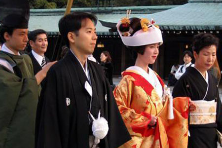 日本人：唱悲歌的婚礼