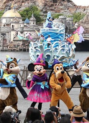 东京迪士尼乐园十周年纪念 游客人数直线上升