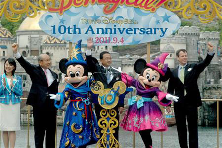 东京迪士尼乐园十周年纪念 游客人数直线上升
