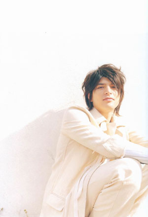 城田优发第二单  “热情与悲恋”