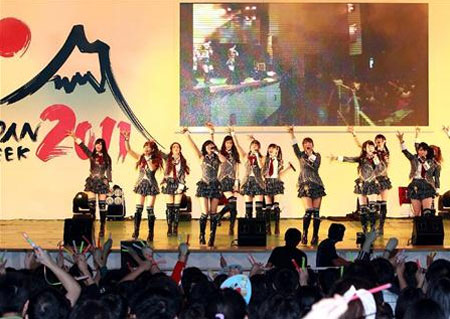 AKB48中国感恩之行 上海公演大狂热