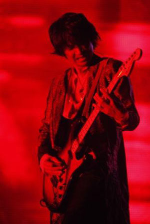 彩虹乐队20周年巡演揭幕 吸引4万歌迷捧场