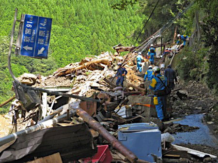 12号强台风已造成日本49死56人失踪 合计超过100人