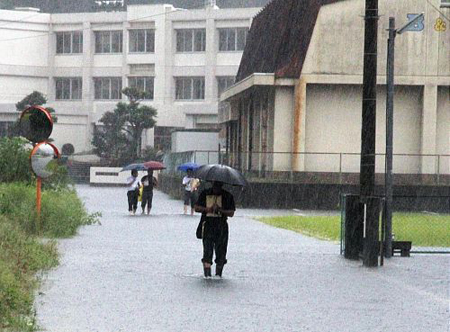 受第15号台风“洛克”影响 名古屋近40万人需避难