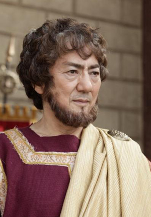 “罗马人”阿部宽造型公开 《罗马浴场》明年上映