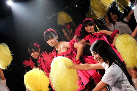 AKB48“Team4”公演开幕 剧场出道梦想成真