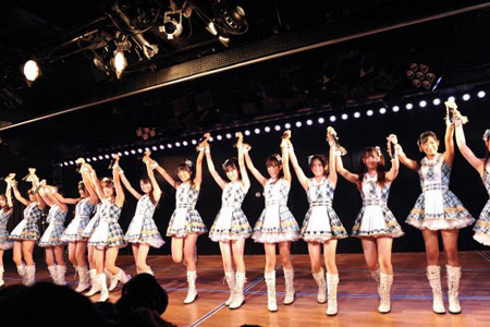 AKB48“Team4”公演开幕 剧场出道梦想成真