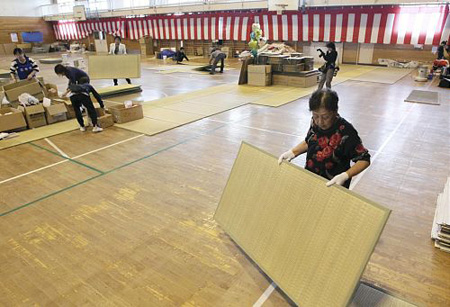 东日本大地震7个月 石卷市避难所全部关闭
