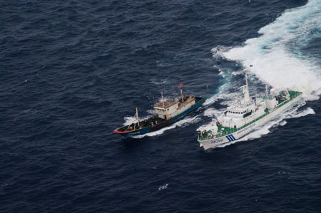 日本海上保安部逮捕一名中国渔船船长