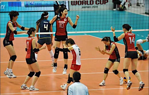 日本女排3:0胜巴西 进军伦敦奥运会不是梦