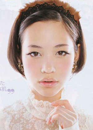 日本新生代模特水原希子引领个性风潮（发型）