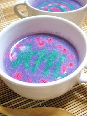日本网友的魔幻创意 “魔界的盛宴”变色龙紫汤