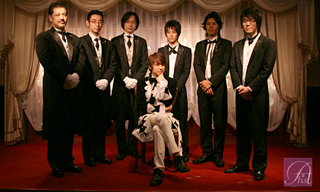 日本推出“执事火车” 由执事陪伴小姐们一起旅行