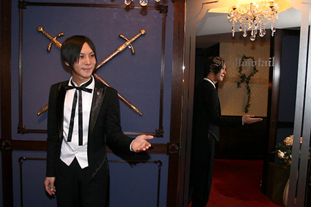 日本推出“执事火车” 由执事陪伴小姐们一起旅行