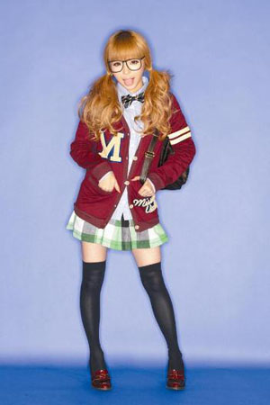 跟“萌妈”益若翼学习日本“涩原系”搭配