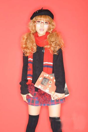 跟“萌妈”益若翼学习日本“涩原系”搭配