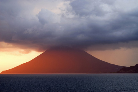 鹿儿岛：火山与温泉碰撞的热带海域