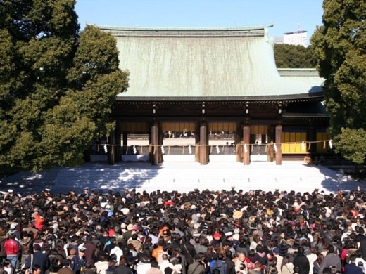 日本新年第一次参拜人数最多的十大神社
