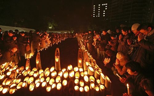 阪神大地震第17周年 日本各地清晨纷纷举行追悼会