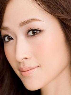 你也能简单拥有的“北川景子风”时尚妆容