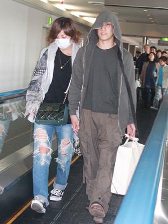 早乙女太一公开恋情 与西山茉莉高调归国