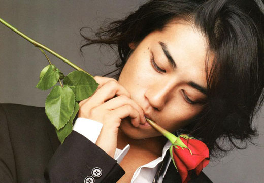 先斩后奏！赤西仁成杰尼斯已婚第六人 与黑木明纱2•2注册