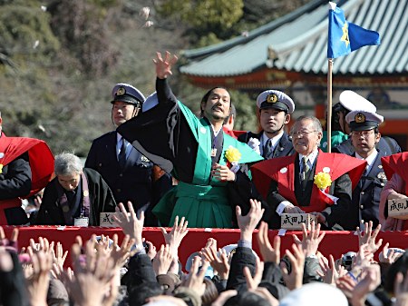 日本迎来节分 有撒豆吃惠方卷习俗