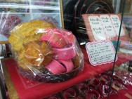 那霸市场：冲绳的水果和点心