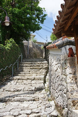 首里金城町石叠道