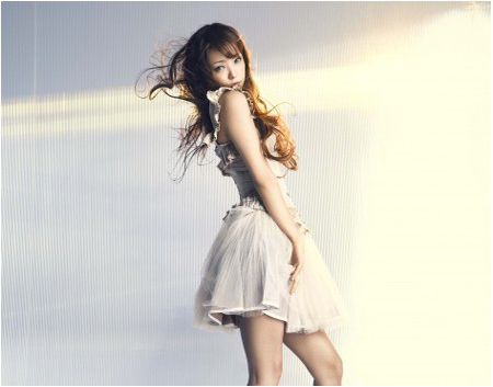 安室奈美惠纪念出道20周年 老家冲绳举办个唱