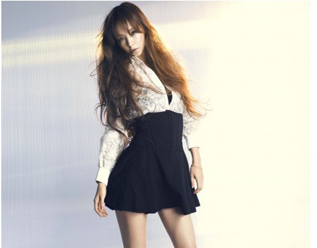 安室奈美惠单曲《YEAH-OH》MV解禁