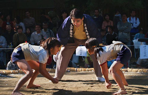 日本相扑第一美少女 大高静流夺人眼球