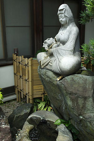 爱知县的性文化（一）：龙音寺（间间观音）