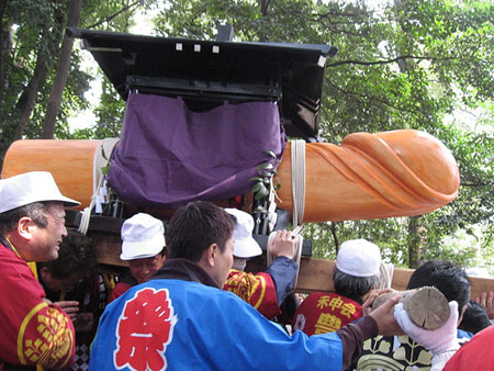 爱知县的性文化（三）：田县神社·丰年祭（男性生殖器祭）