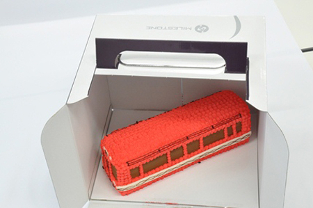 将东京地铁吞下肚 日本限售丸之内线300型3D蛋糕