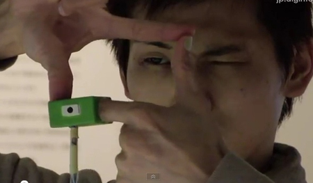 日本开发出手指相机 可用手指取景拍照
