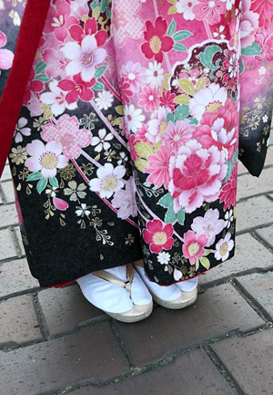 日本新时尚起义 另类的和服文化---非主流Garu系