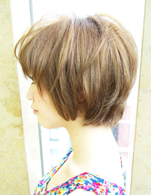 “宅男女神”前田敦子魅力短发  引领夏日清凉