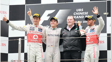 F1中国站罗斯伯格首夺冠 小林可梦伟排第十