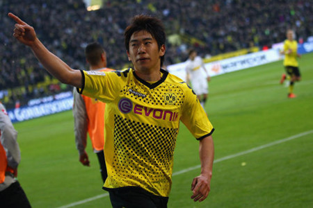 香川真司威武 多特蒙德提前卫冕德甲冠军 日本通