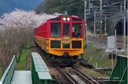 文学韵味的幽静山林岚山•嵯峨野