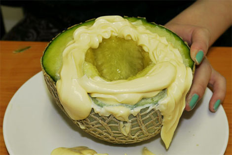 蜜瓜+蛋黄酱诞生极致美味！？