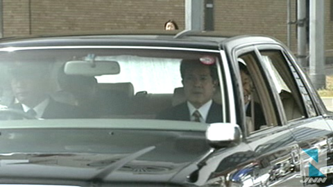 日本天皇心脏手术后正式复职接见英国首相卡梅伦
